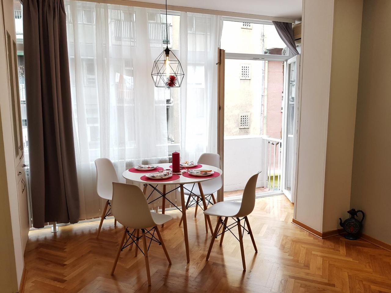 Favorite Apartment Belgrad Exteriör bild